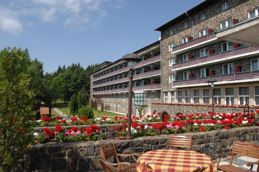Hunguest Grandhotel Galya Galyatető Buitenkant foto